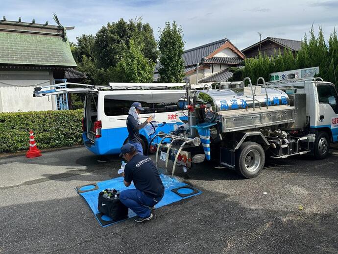 現地での応急給水1