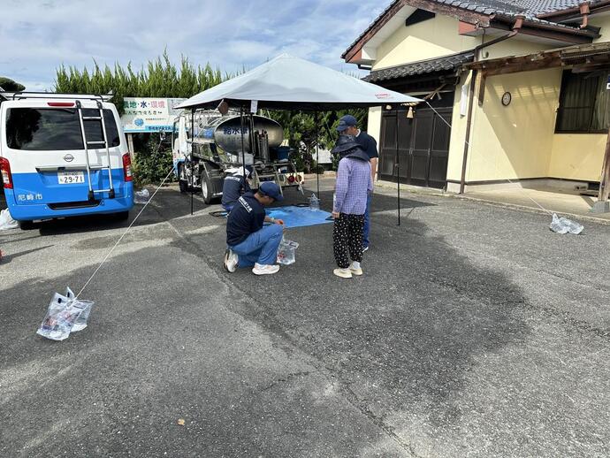 現地での応急給水2