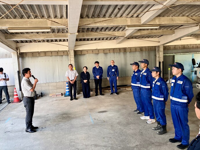 松本市長からの激励を受ける