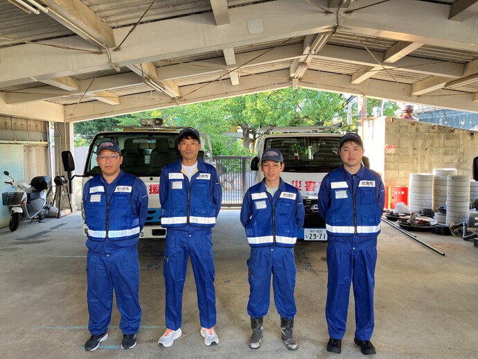 派遣される職員4名
